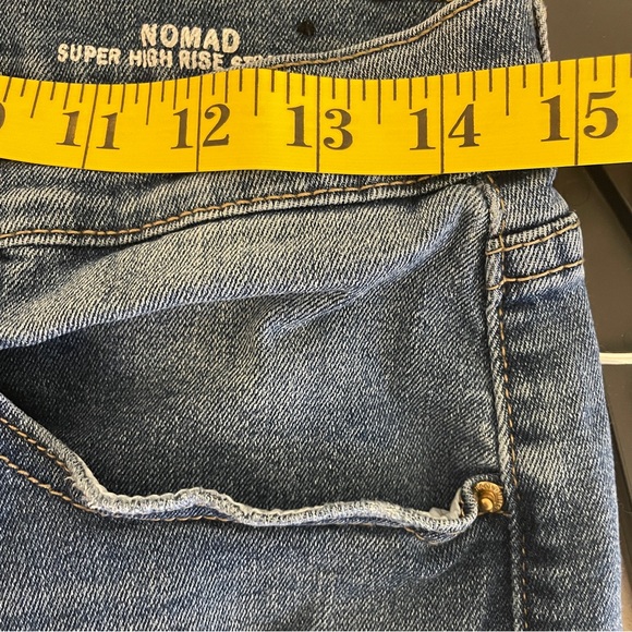 Nicole Miller Nomad Super high rise straight leg. Size: 12 - Picture 4 of 7